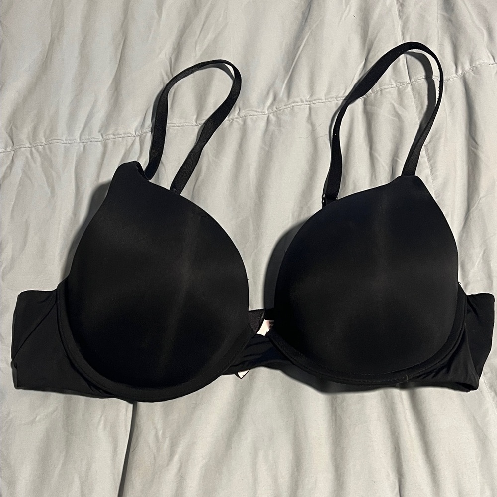 Victoria's Secret T Shirt push up Black Bra
